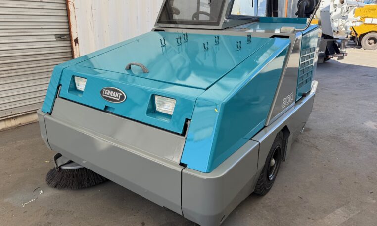 2016 Tennant 800 Diesel Sweeper For Sale