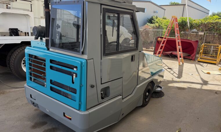 2016 Tennant 800 Diesel Sweeper For Sale