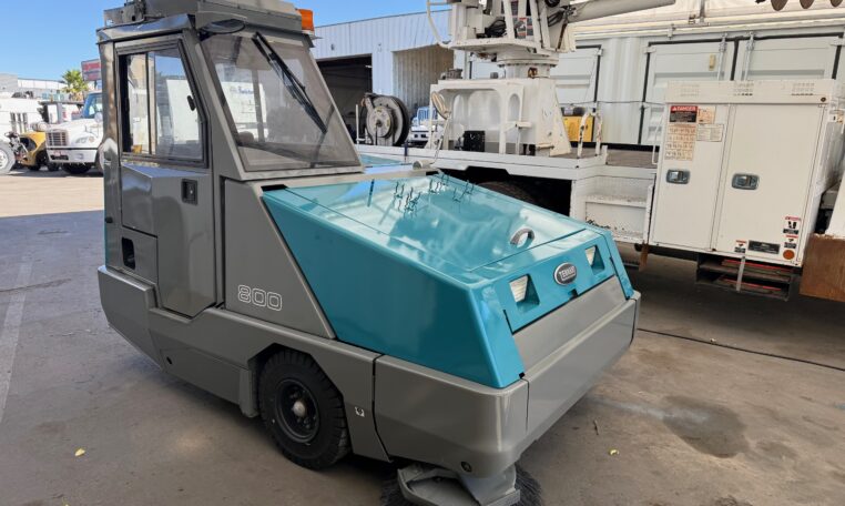 2016 Tennant 800 Diesel Sweeper For Sale