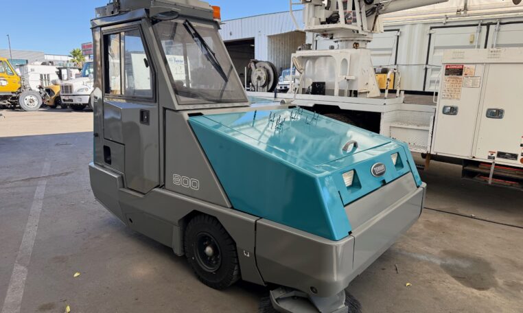 2016 Tennant 800 Diesel Sweeper For Sale