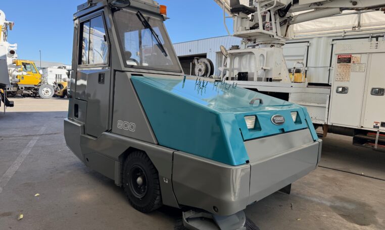 2016 Tennant 800 Diesel Sweeper For Sale