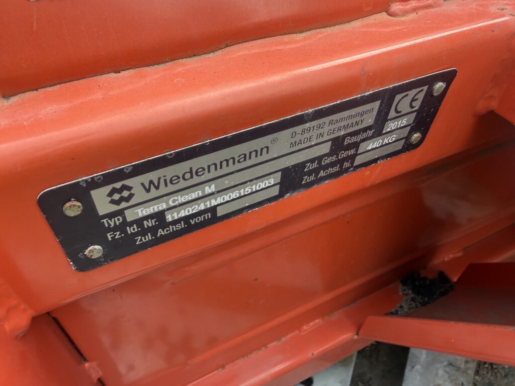 2014 Wiedenmann Terra Clean M Turf Broom Debris Vacuum Sweeper